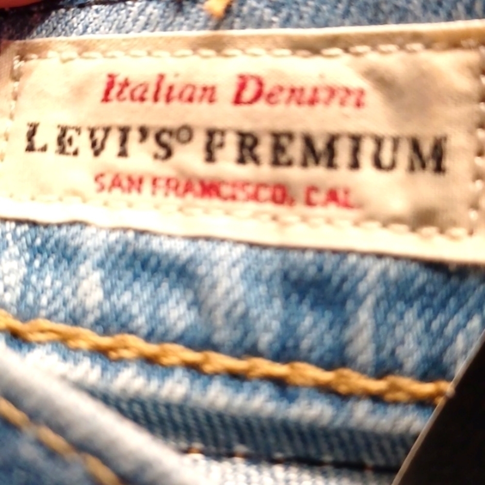LEVI'S Premium 724 Slim Straight High Rise - Picture 7 of 12